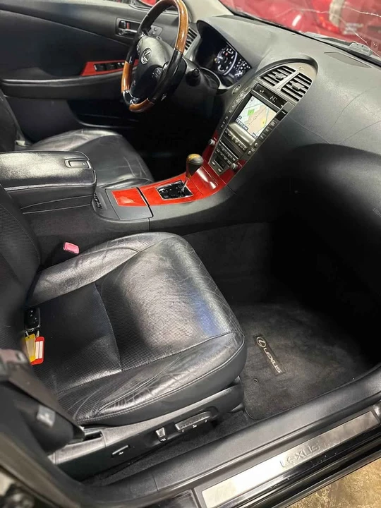 2008 Lexus ES 5th Gen - Image 12 of 19