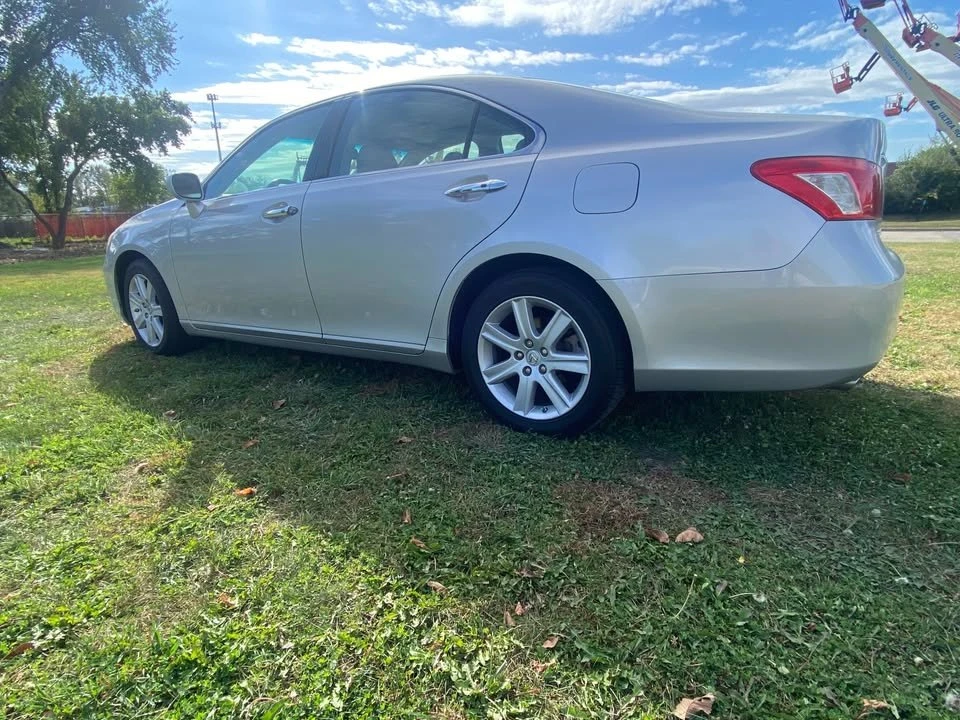 2008 Lexus ES 5th Gen - Image 13 of 19