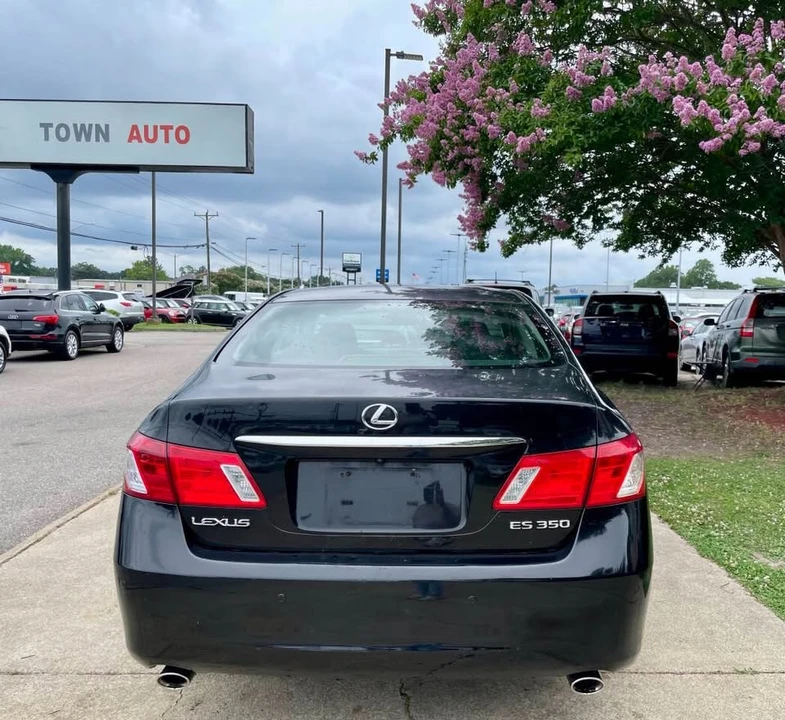 2008 Lexus ES 5th Gen - Image 9 of 20