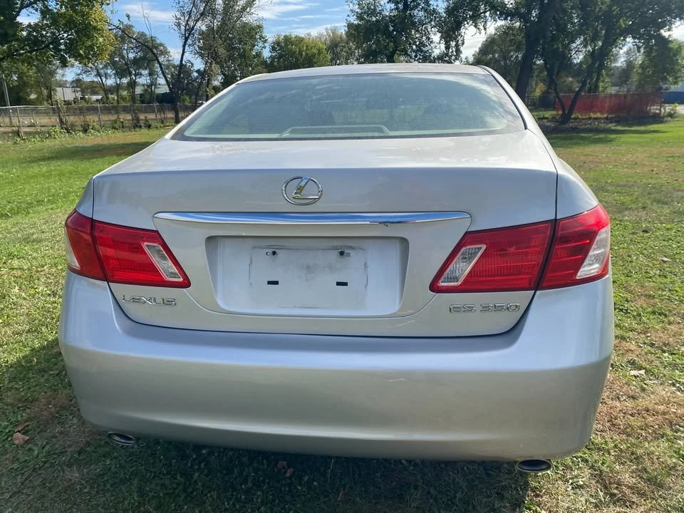 2008 Lexus ES 5th Gen - Image 10 of 19