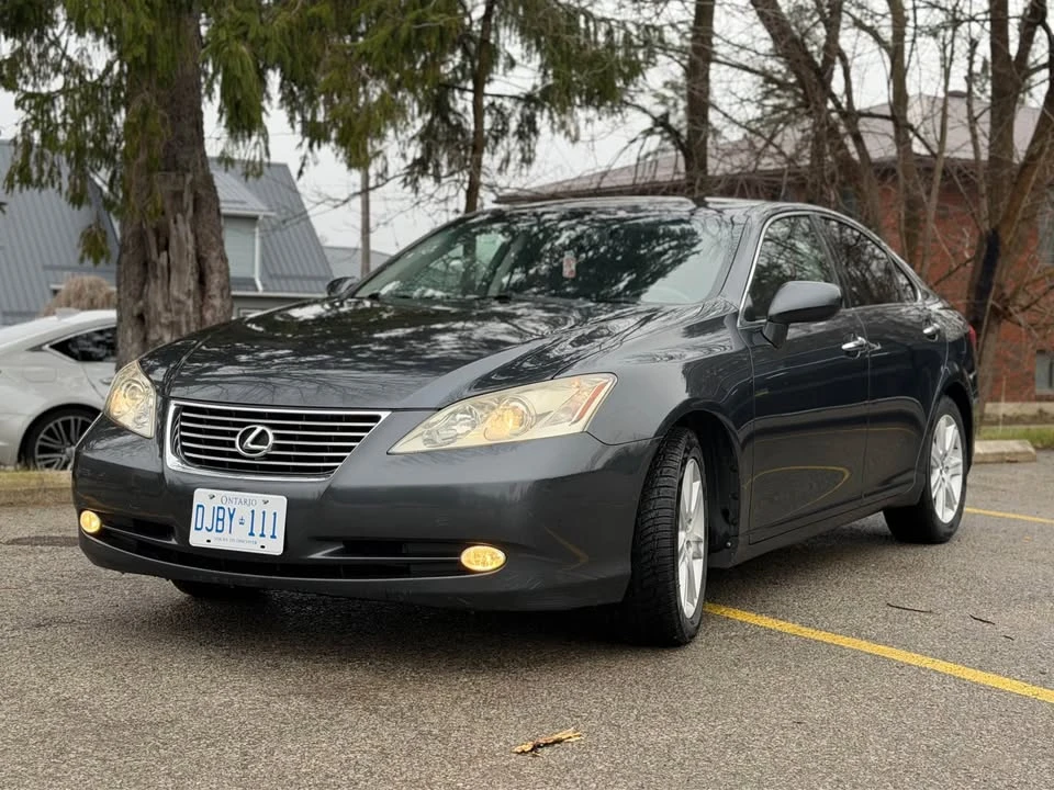 2008 Lexus ES 5th Gen - Image 2 of 10