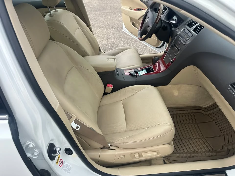 2008 Lexus ES 5th Gen - Image 11 of 20