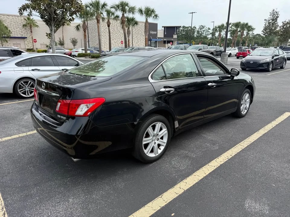 2008 Lexus ES 5th Gen - Image 4 of 7