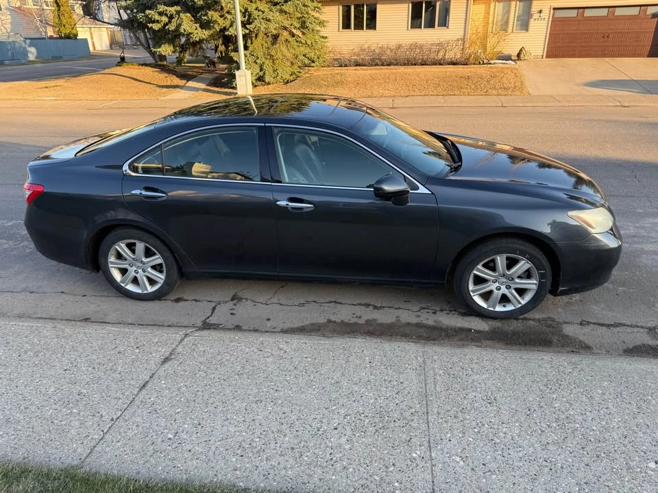 2008 Lexus ES 5th Gen - Image 4 of 15