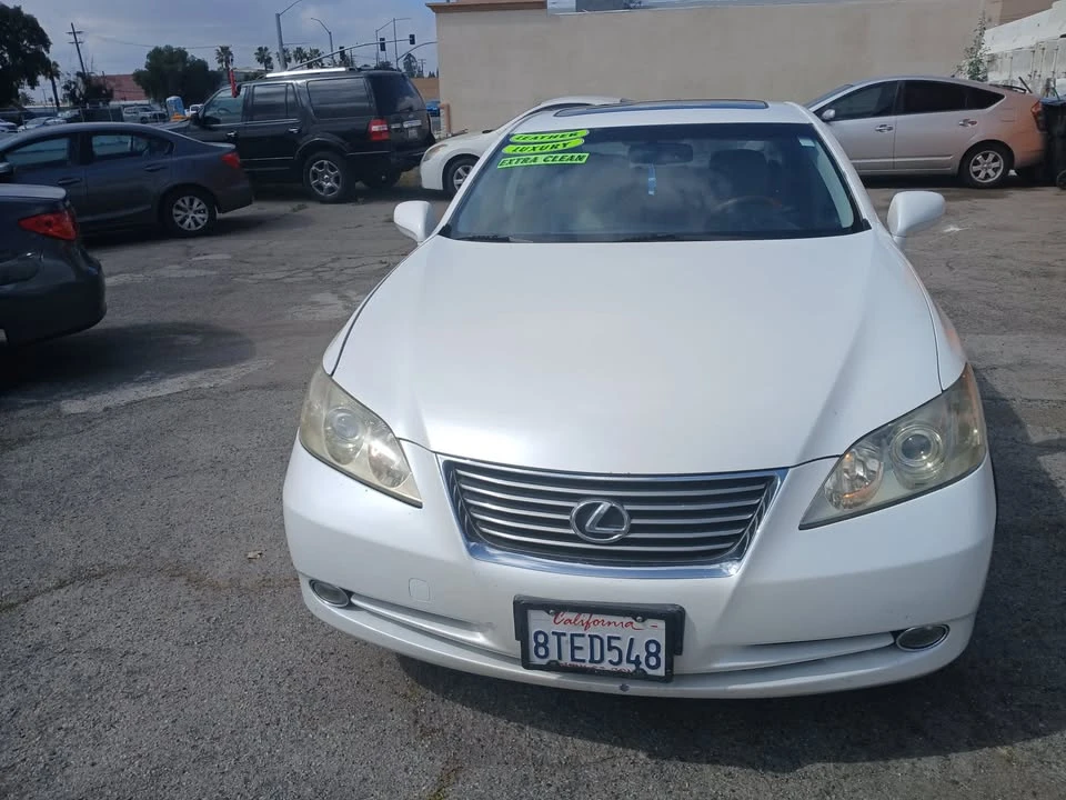 2008 Lexus ES 5th Gen - Image 5 of 10
