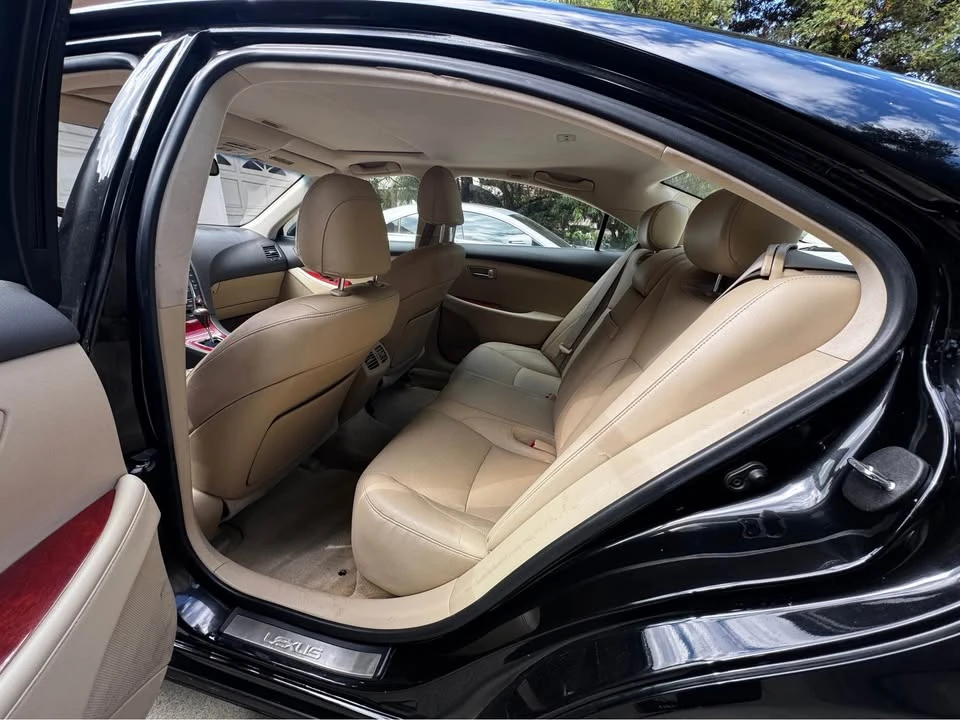 2008 Lexus ES 4th Gen - Image 4 of 7