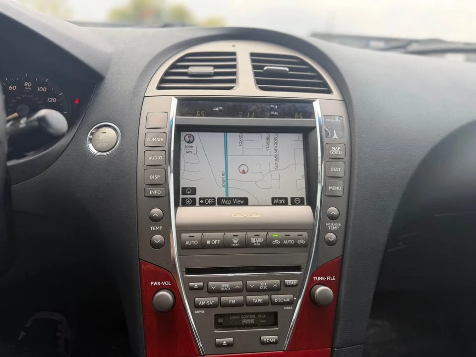 2008 Lexus ES 4th Gen - Image 16 of 20