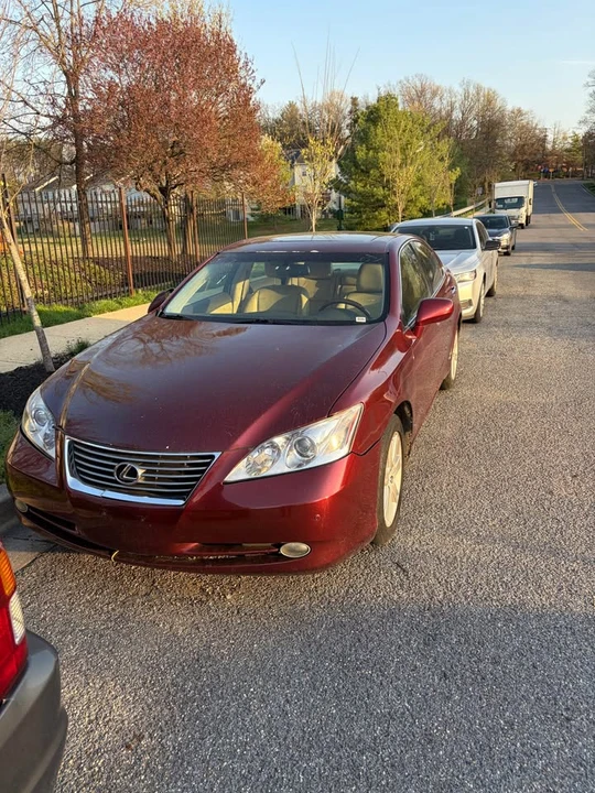 2008 Lexus ES 5th Gen - Image 2 of 9