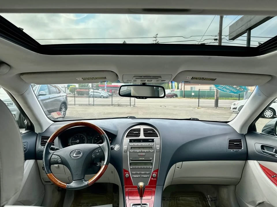 2008 Lexus ES 4th Gen - Image 13 of 19