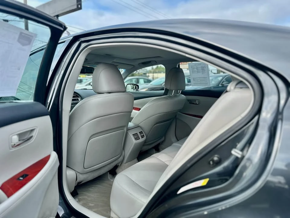 2008 Lexus ES 4th Gen - Image 11 of 19