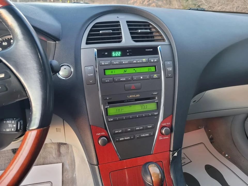 2008 Lexus ES 5th Gen - Image 11 of 14