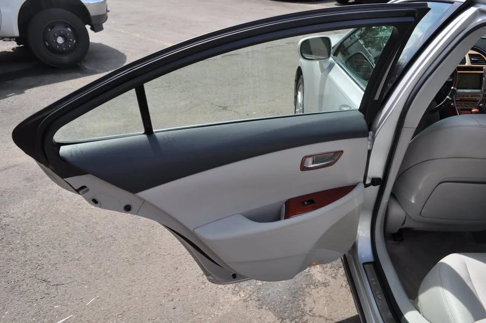 2008 Lexus ES 4th Gen - Image 8 of 20