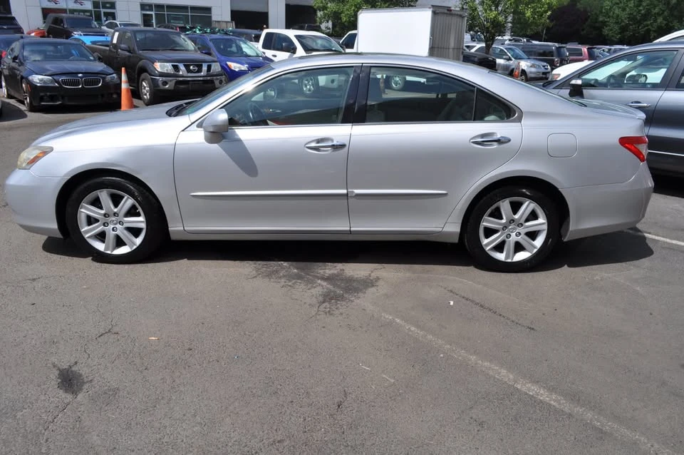 2008 Lexus ES 4th Gen - Image 3 of 20