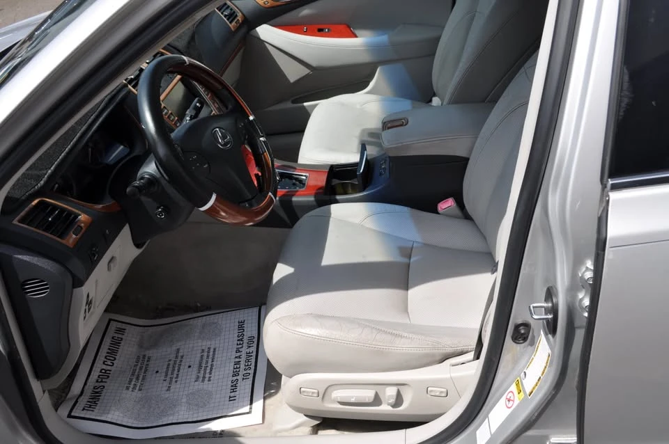 2008 Lexus ES 4th Gen - Image 7 of 20
