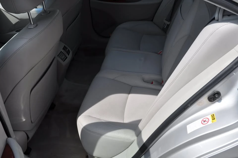 2008 Lexus ES 4th Gen - Image 9 of 20