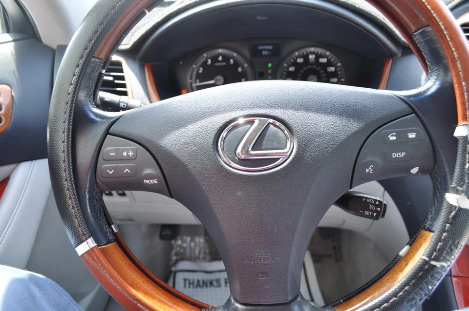 2008 Lexus ES 4th Gen - Image 12 of 20