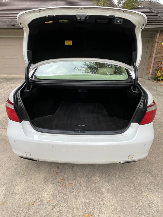 2008 Lexus LS 4th Gen - Image 16 of 20