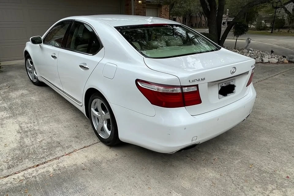 2008 Lexus LS 4th Gen - Image 15 of 20