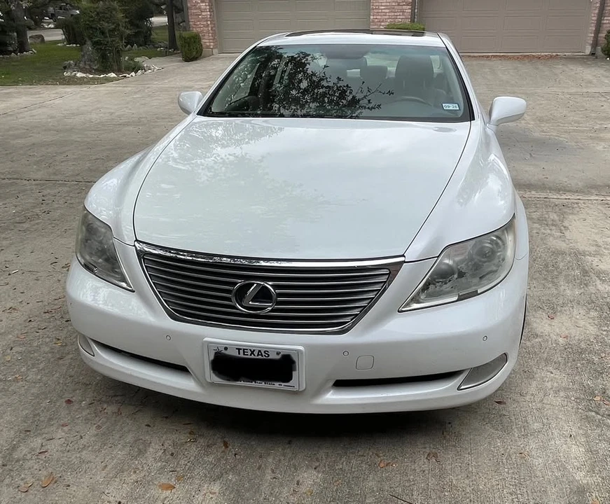2008 Lexus LS 4th Gen - Image 2 of 20