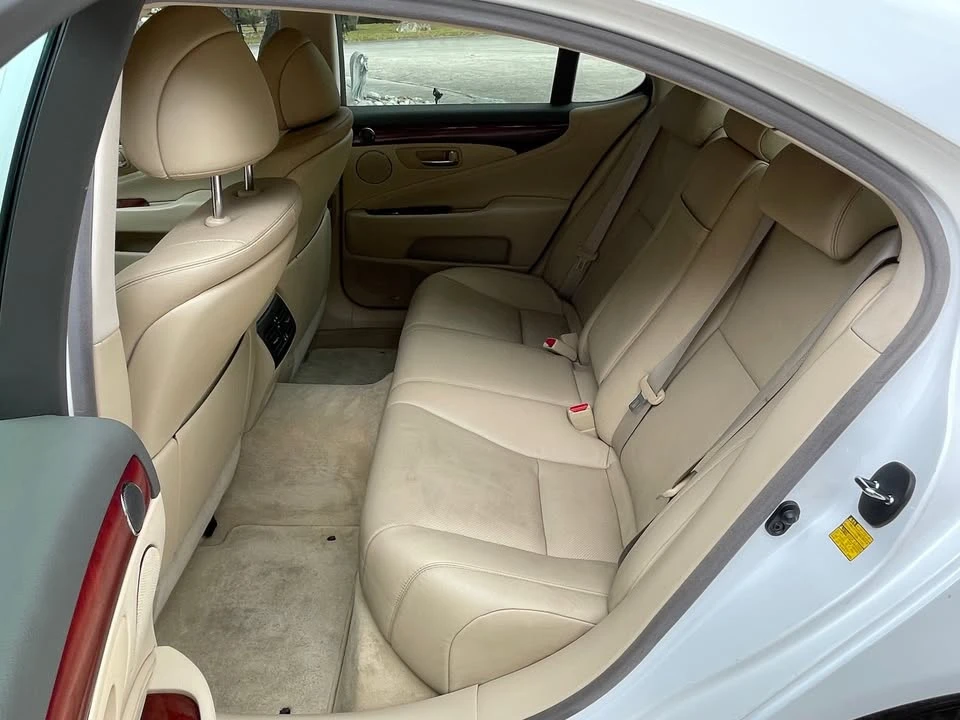 2008 Lexus LS 4th Gen - Image 14 of 20