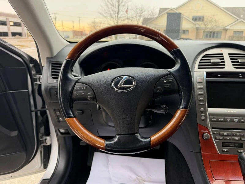 2008 Lexus ES 4th Gen - Image 9 of 20