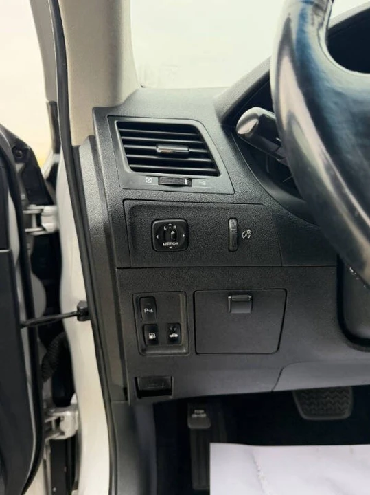 2008 Lexus ES 4th Gen - Image 10 of 20