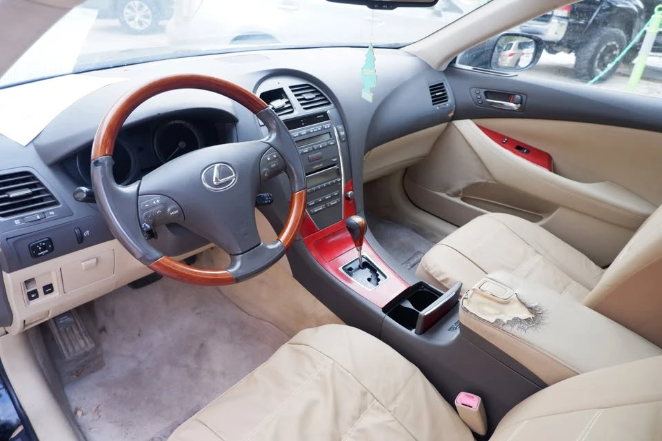 2008 Lexus ES 5th Gen - Image 10 of 20