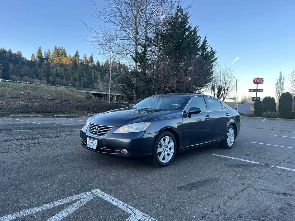 2008 Lexus ES 4th Gen - Image 2 of 13