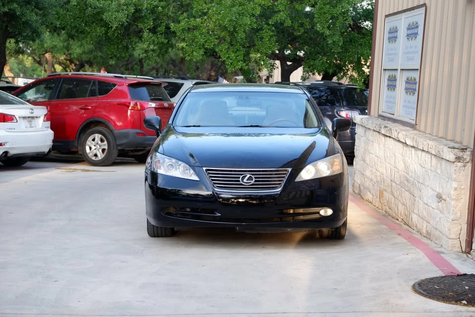 2008 Lexus ES 5th Gen - Image 6 of 20
