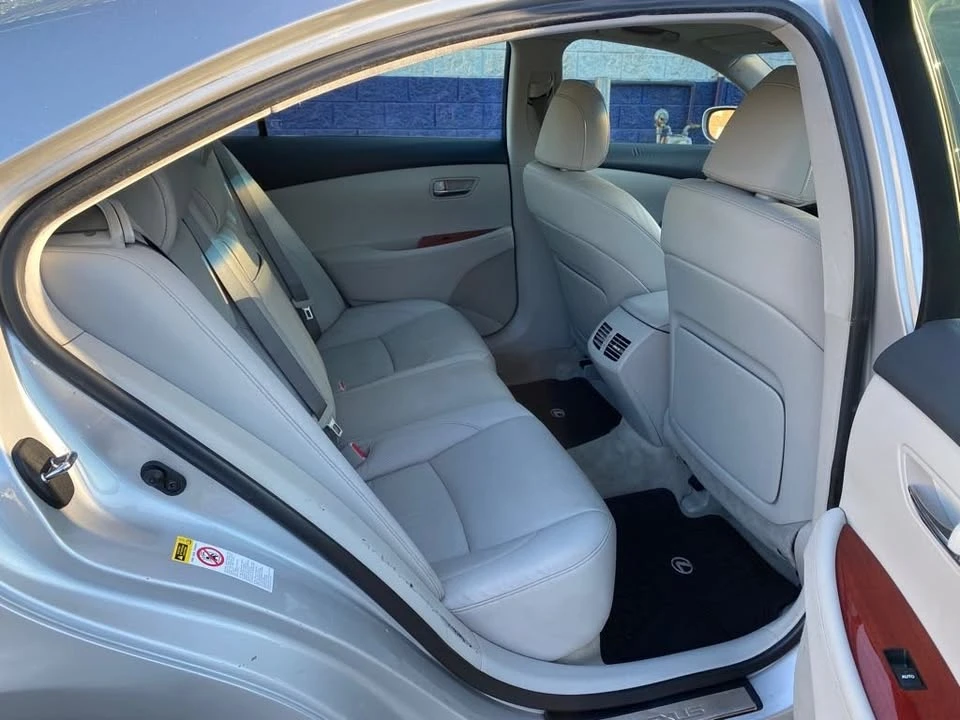 2008 Lexus ES 5th Gen - Image 12 of 20