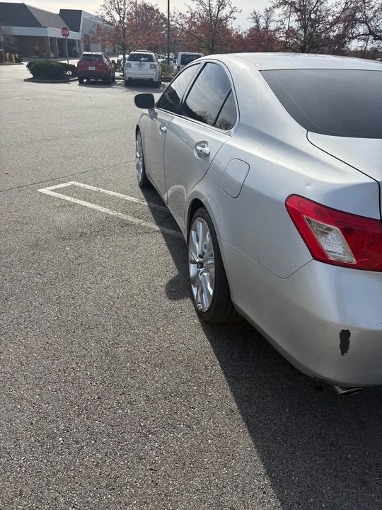 2008 Lexus ES 5th Gen - Image 3 of 6