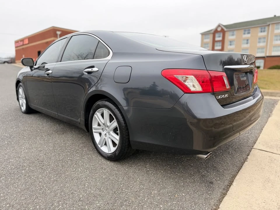 2008 Lexus ES 5th Gen - Image 5 of 12