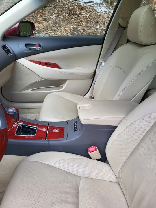 2008 Lexus ES 5th Gen - Image 11 of 20