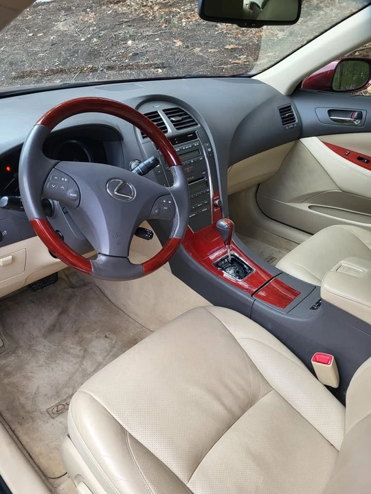 2008 Lexus ES 5th Gen - Image 12 of 20
