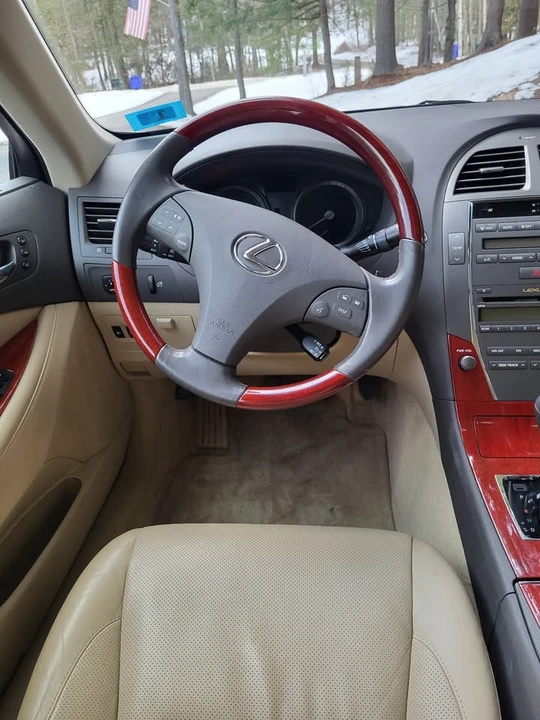 2008 Lexus ES 5th Gen - Image 13 of 20