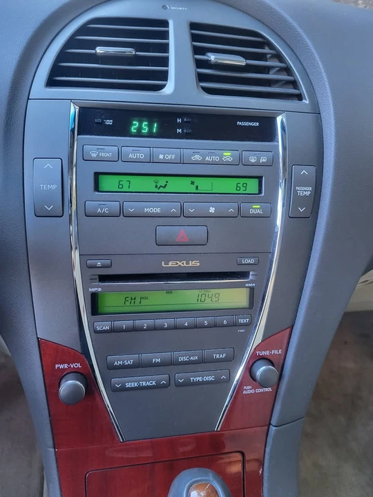 2008 Lexus ES 5th Gen - Image 16 of 20