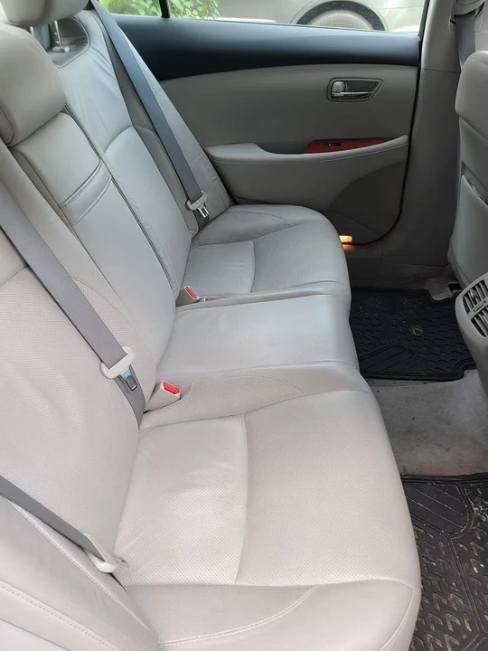 2008 Lexus ES 5th Gen - Image 3 of 4