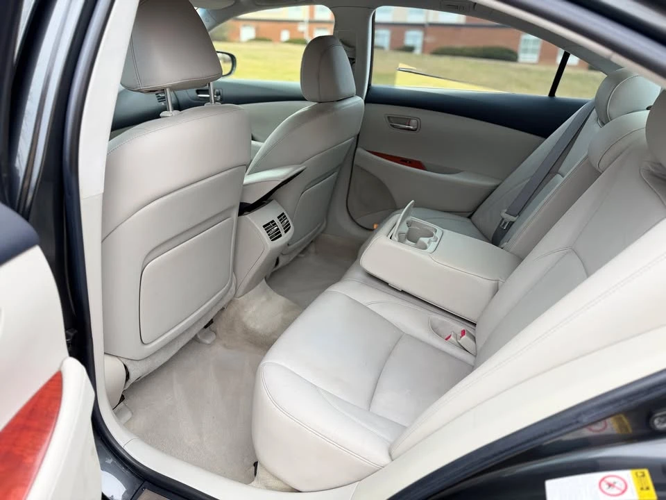 2008 Lexus ES 5th Gen - Image 11 of 12