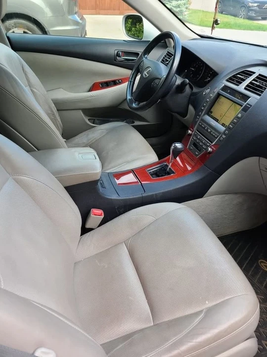 2008 Lexus ES 5th Gen - Image 2 of 4