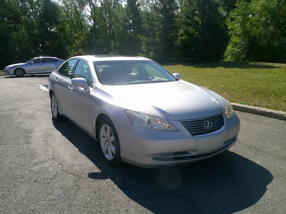 2008 Lexus ES 4th Gen - Image 3 of 15