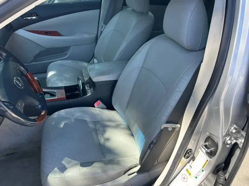 2008 Lexus ES 5th Gen - Image 11 of 14