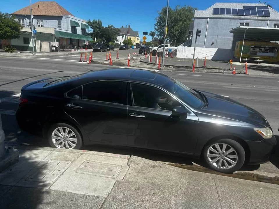 2008 Lexus ES 5th Gen - Image 4 of 7
