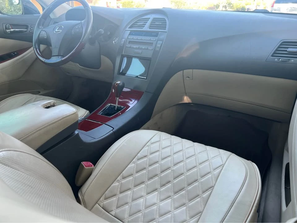 2008 Lexus ES 5th Gen - Image 14 of 19