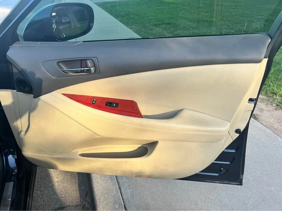 2008 Lexus ES 5th Gen - Image 16 of 19