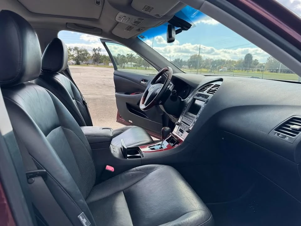 2008 Lexus ES 5th Gen - Image 11 of 14