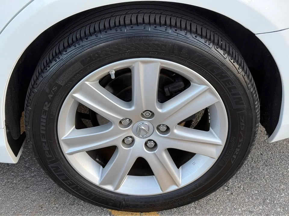 2008 Lexus ES 5th Gen - Image 9 of 16