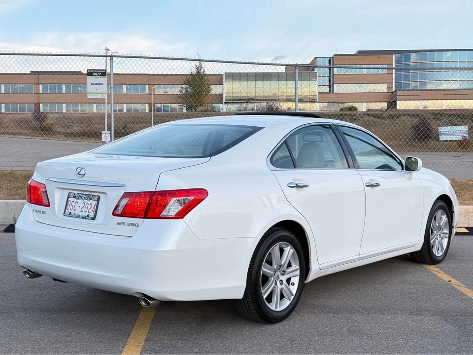 2008 Lexus ES 5th Gen - Image 5 of 16