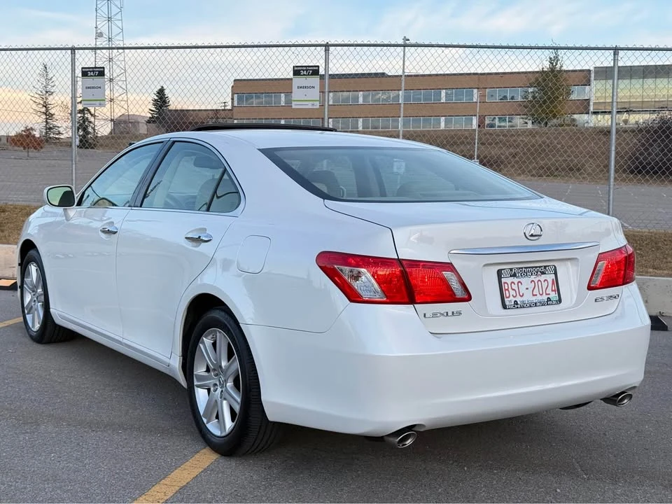 2008 Lexus ES 5th Gen - Image 3 of 16