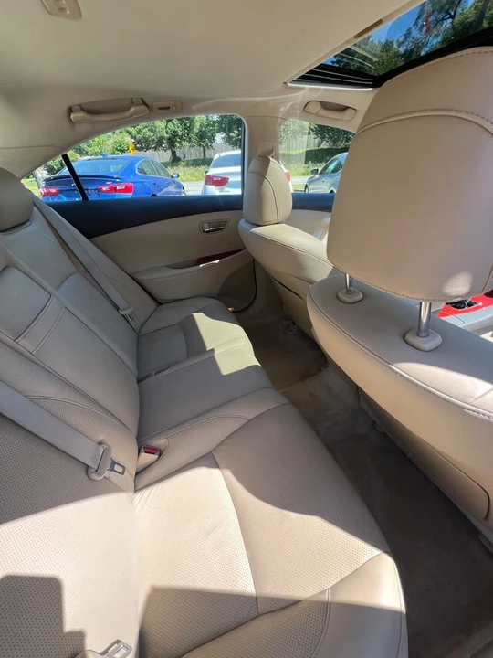 2008 Lexus ES 5th Gen - Image 10 of 15