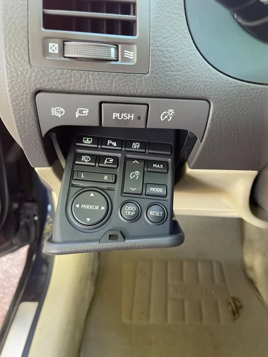 2008 Lexus GS 3rd Gen - Image 3 of 19